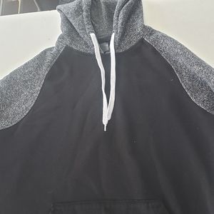 Zine Men's Long Sleeved Hoodie